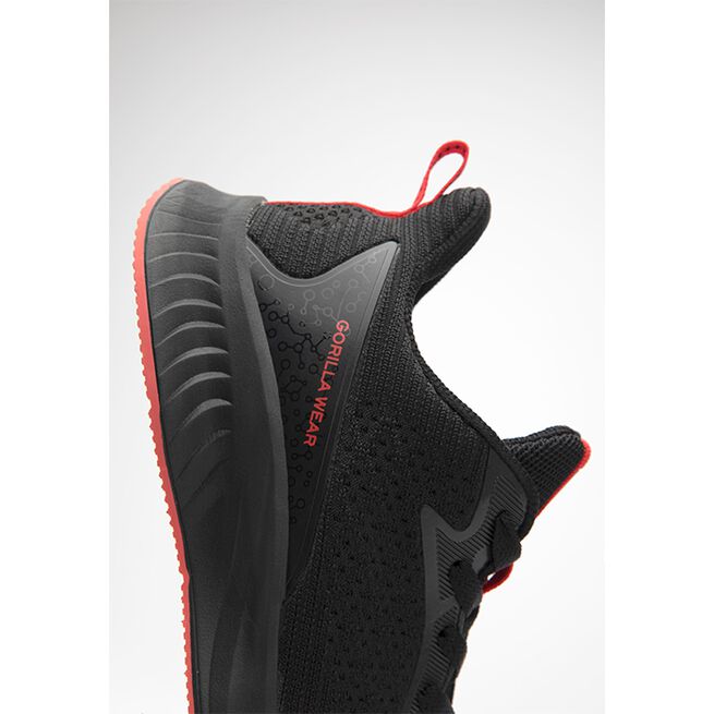 Milton Training Shoes, Black/Red