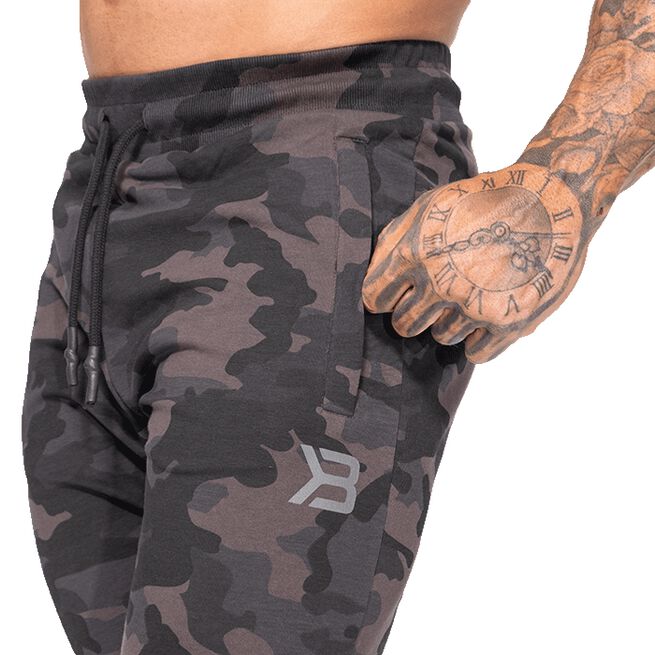 Better Bodies Tapered Joggers V2, Dark Camo