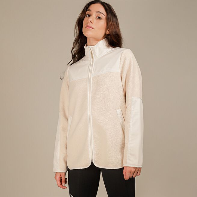 Phoebe Pilejacka Beige