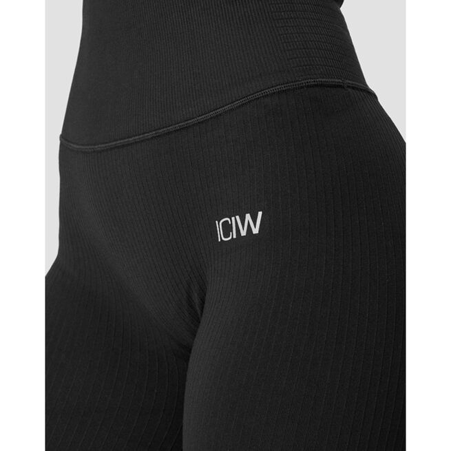 Ribbed Define Seamless Pocket Biker Shorts, Black