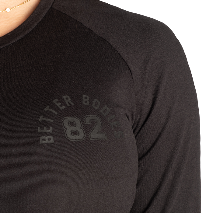 82 L&aring;ng&auml;rmad T-shirt Svart