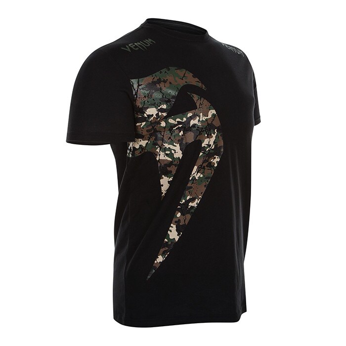 Läs mer om Venum Original Giant T-Shirt, Jungle Camo Black