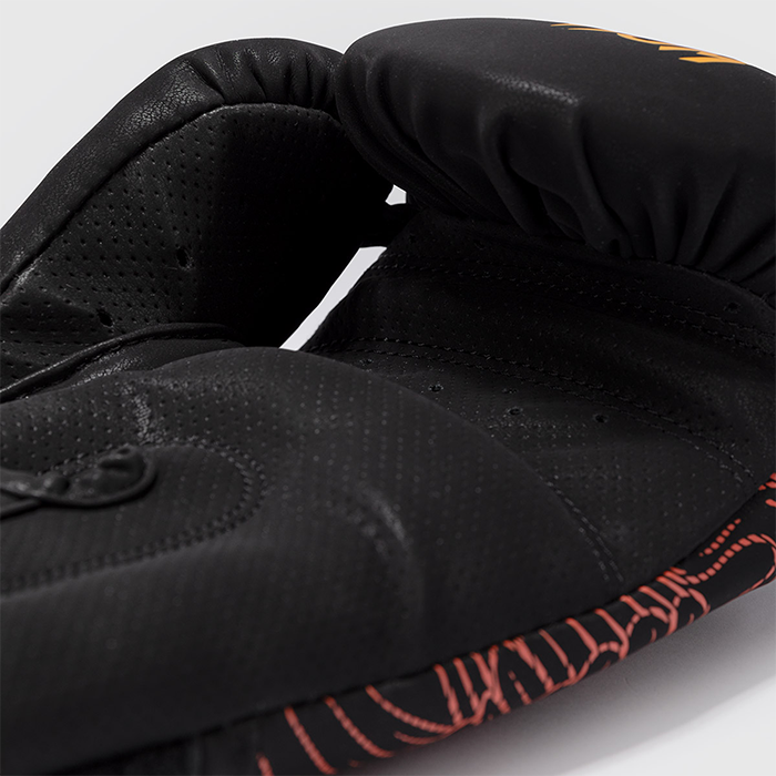 Venum Quetzal Fury Boxningshandskar Svart R&ouml;d Orange