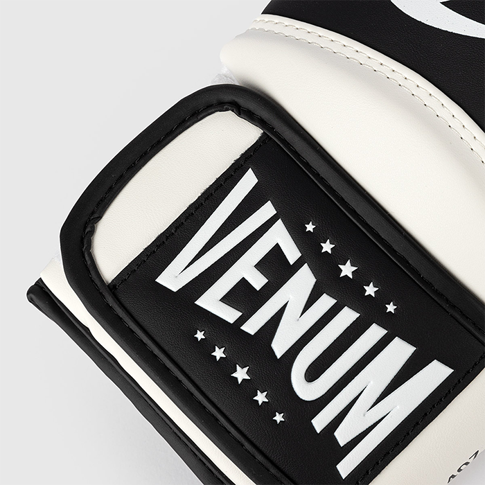 Venum X Mike Tyson Pro Boxningshandskar Svart Vit