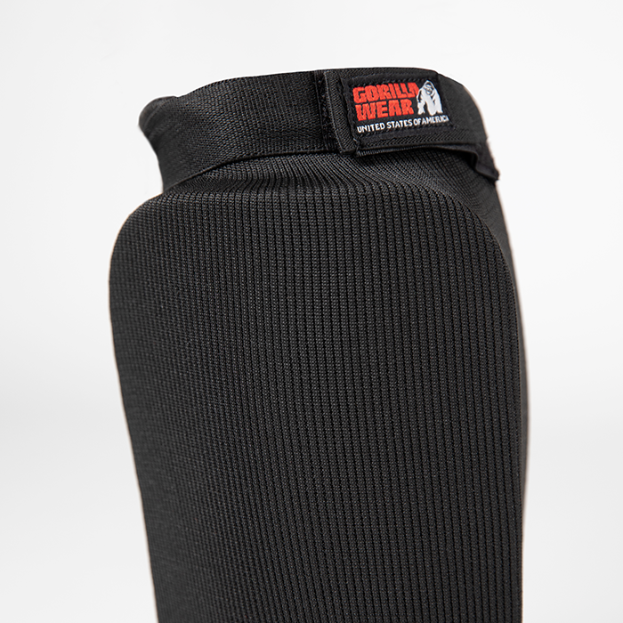 Jefferson Shin Guards Svart
