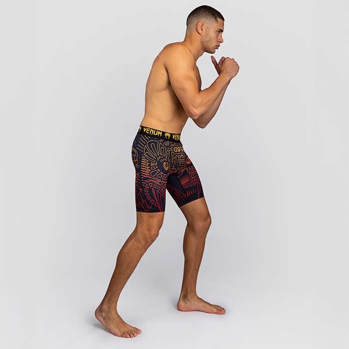 Venum Quetzal Fury Vale Tudo Shorts Svart R&ouml;d Orange