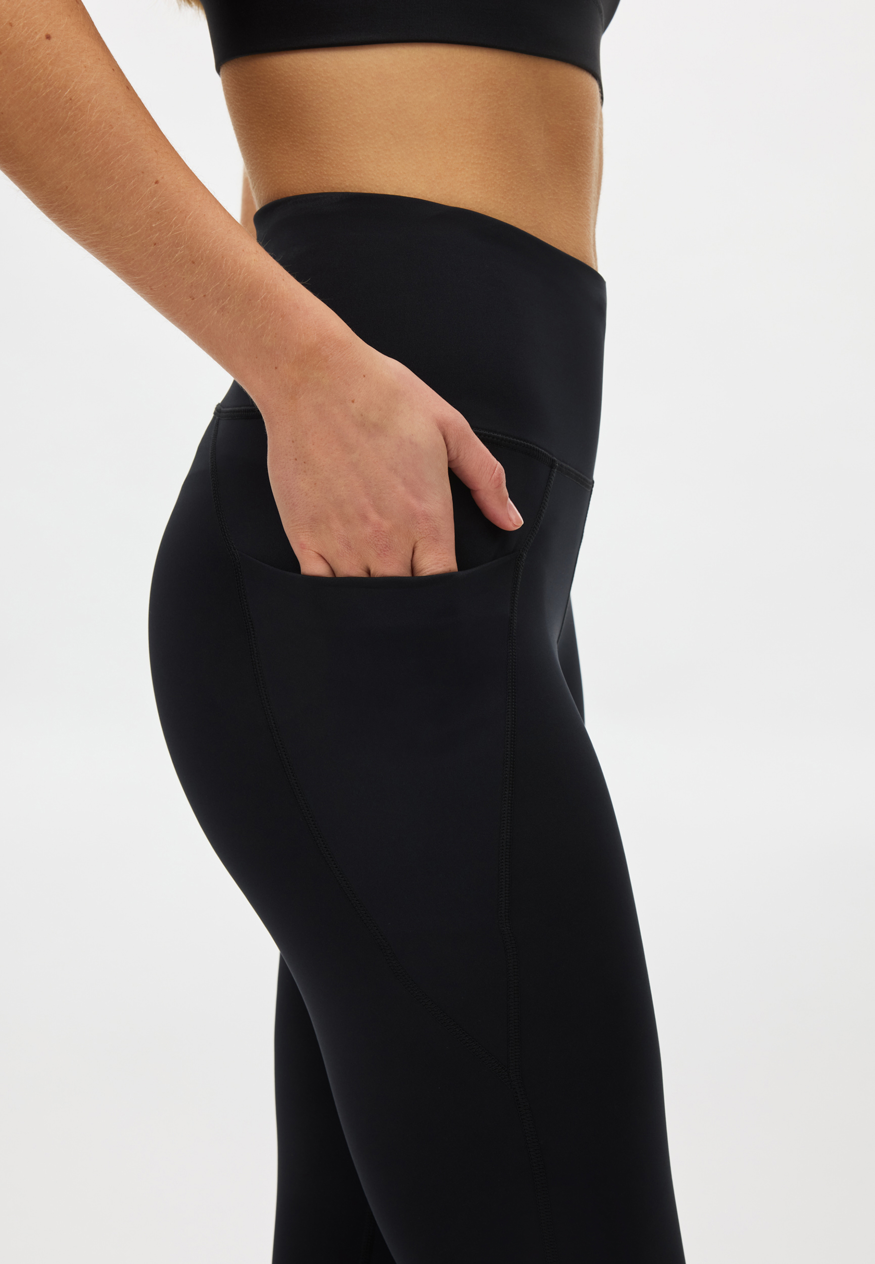 Flattering High Waist Tights Lila