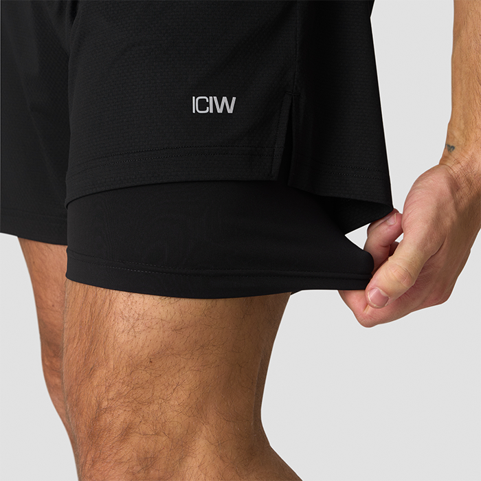 Stride 2-in-1 Shorts Svart