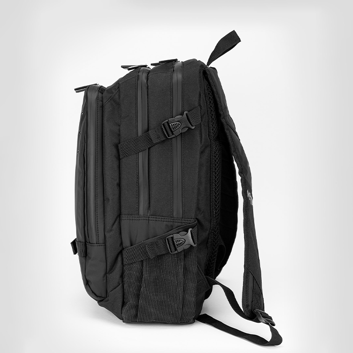 Challenger Pro Evo Ryggs&auml;ck 22,5 L Svart/Vit