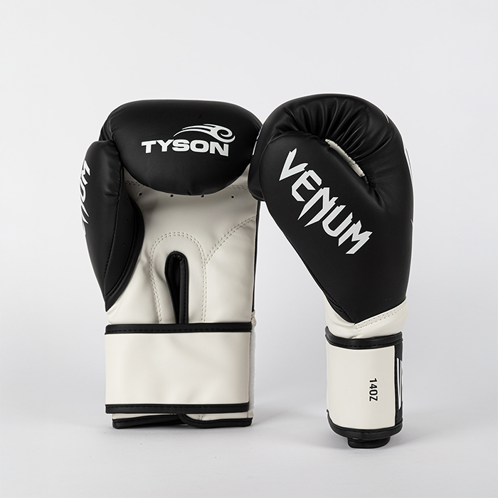 Venum X Mike Tyson Pro Boxningshandskar Svart Vit