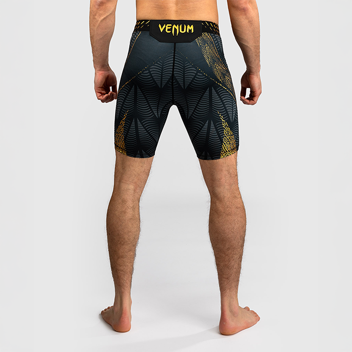 UFC Zenith by Venum Fight Night Vale Tudo Shorts Svart Guld