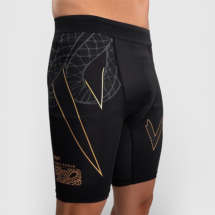Serpenti Vale Tudo-Shorts Svart Silver Guld