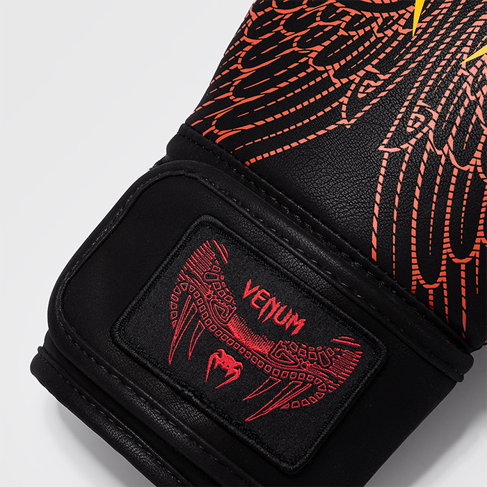 Venum Quetzal Fury Boxningshandskar Svart R&ouml;d Orange