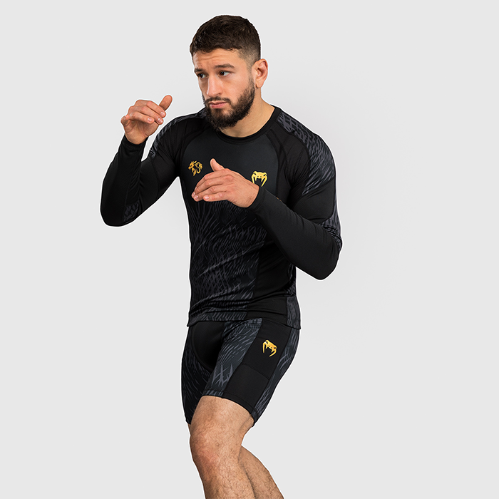 Venum X Chimaev Wild Borz Rashguard L&aring;ng&auml;rmad Svart Gr&aring;