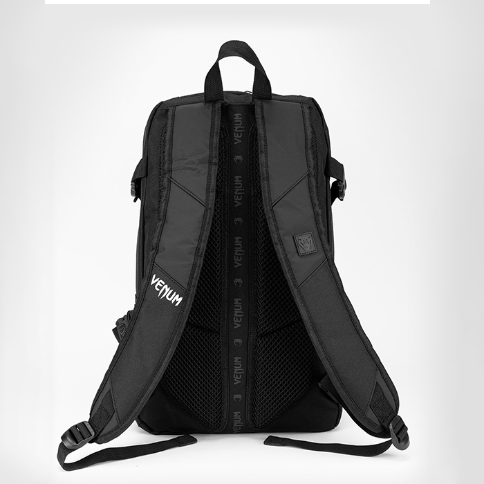Challenger Pro Evo Ryggs&auml;ck 22,5 L Svart/Vit