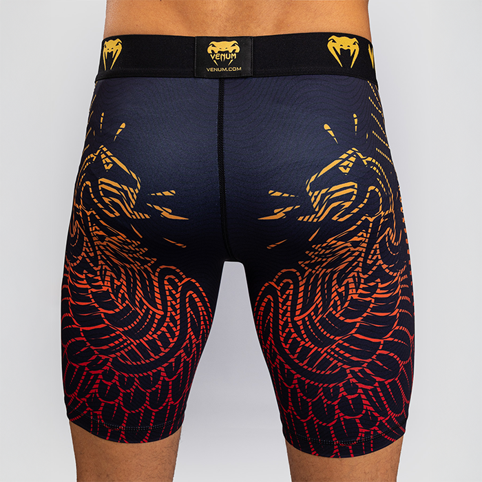 Venum Quetzal Fury Vale Tudo Shorts Svart R&ouml;d Orange