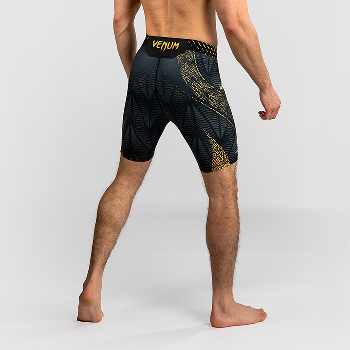 UFC Zenith by Venum Fight Night Vale Tudo Shorts Svart Guld