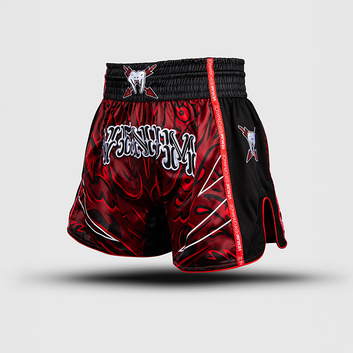 Venum Wolf Atak Thaishorts Svart R&ouml;d