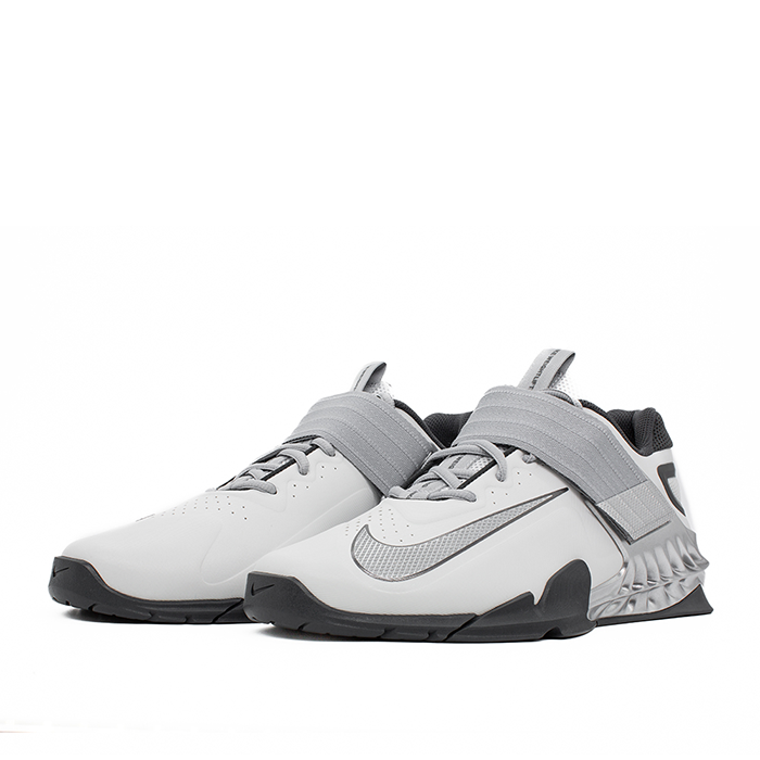 Nike Savaleos, Phantom Dust/Metallic Silver