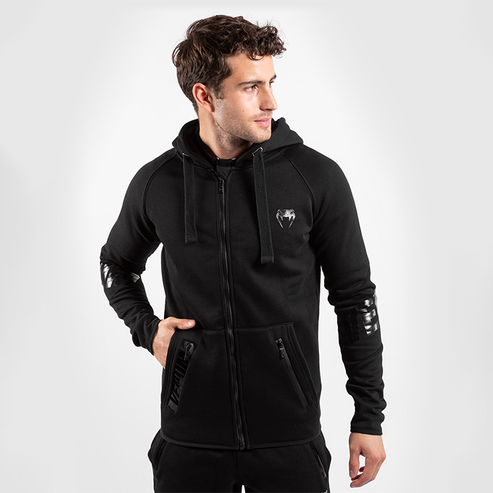 Läs mer om Venum Contender 3.0 Hoodie, Black/Black