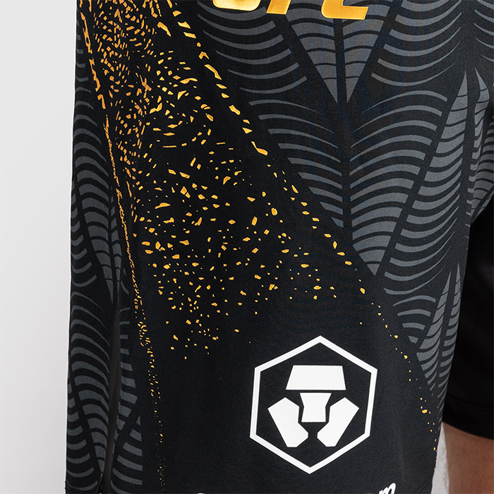 UFC Zenith by Venum Fight Night Fightshorts L&aring;ng modell Svart Guld