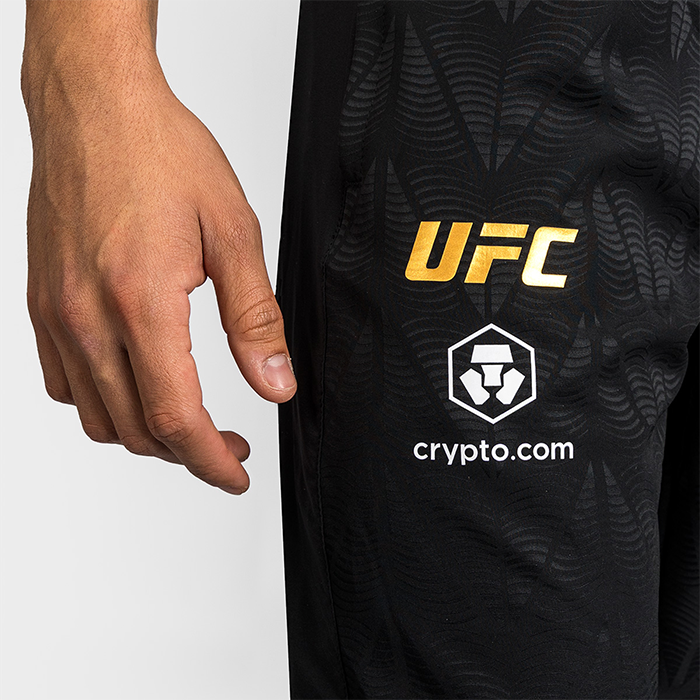 UFC Zenith by Venum Fight Night Joggers Svart Guld