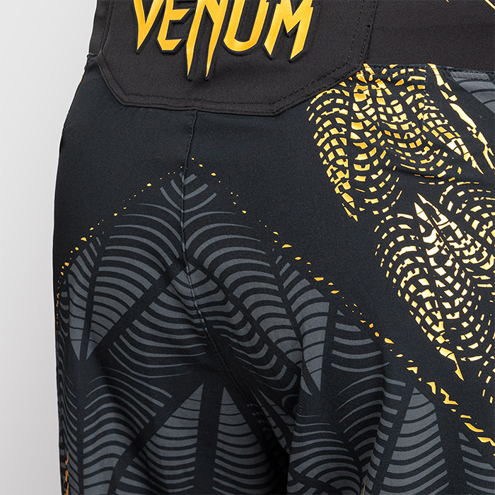 UFC Zenith by Venum Fight Night Fightshorts L&aring;ng modell Svart Guld