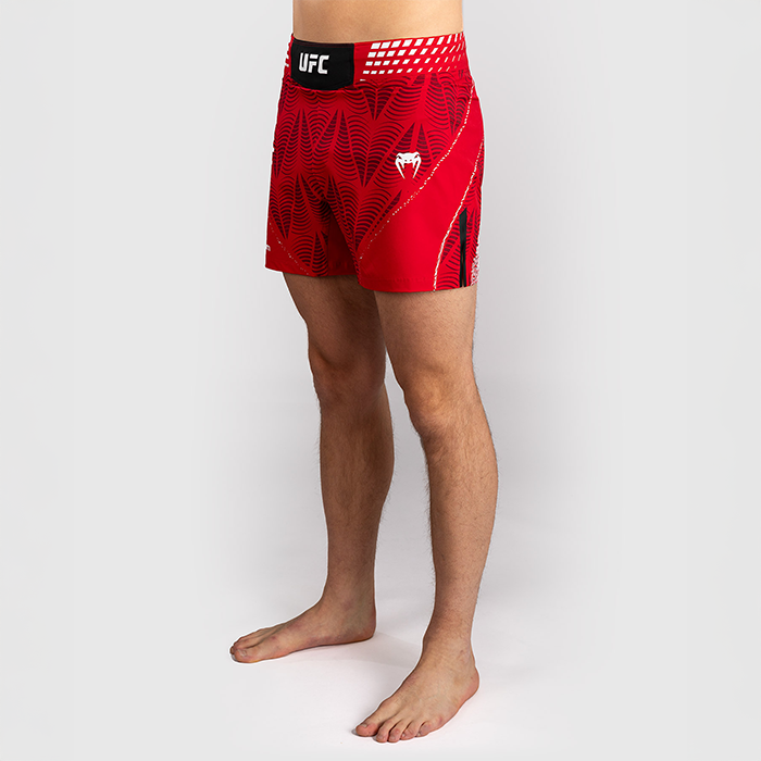 UFC Zenith by Venum Fight Night Fightshorts Kort modell R&ouml;d
