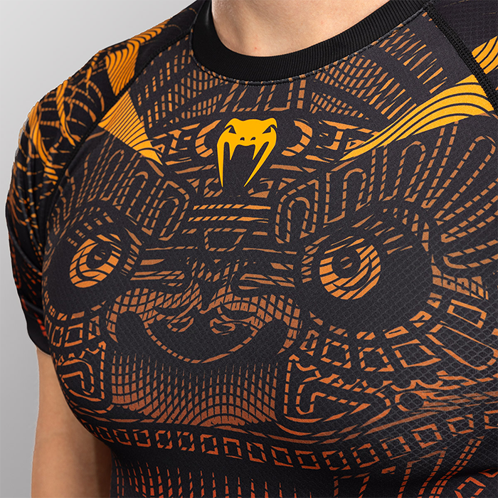 Venum Quetzal Fury Kort&auml;rmad Rashguard Svart R&ouml;d Orange