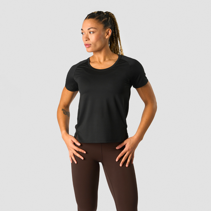 Läs mer om Stride T-shirt, Black
