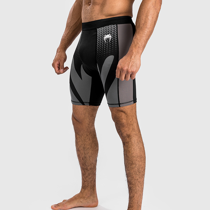Attack Vale Tudo Shorts Svart 5678