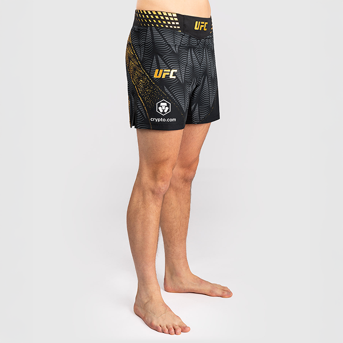 UFC Zenith by Venum Fight Night Fightshorts Kort modell Svart Guld